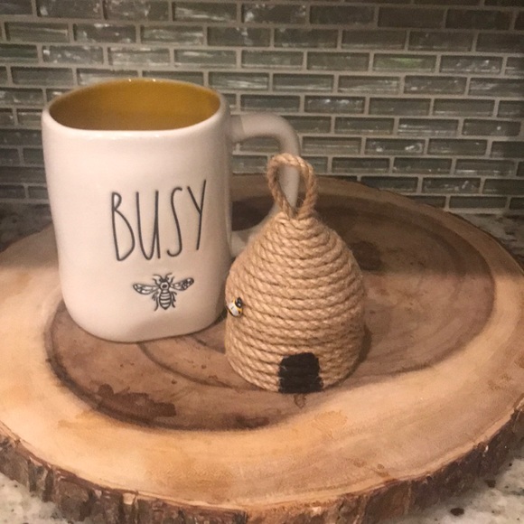 Rae Dunn Other - Rae Dunn Busy Bee Mug
